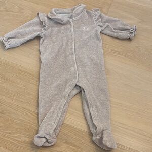 Cozy Gray Ruffled Footie for Kids